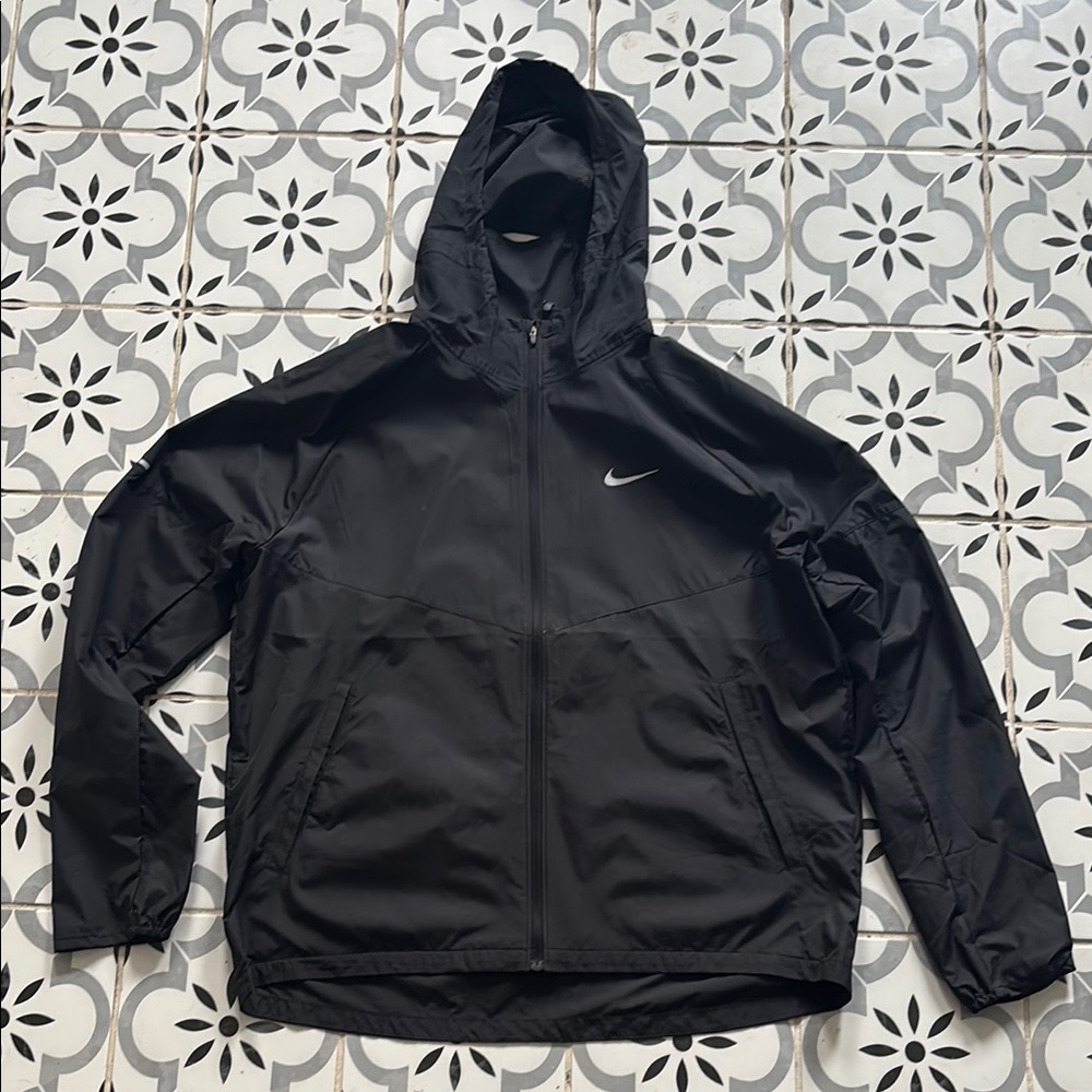 Nike running windbreaker